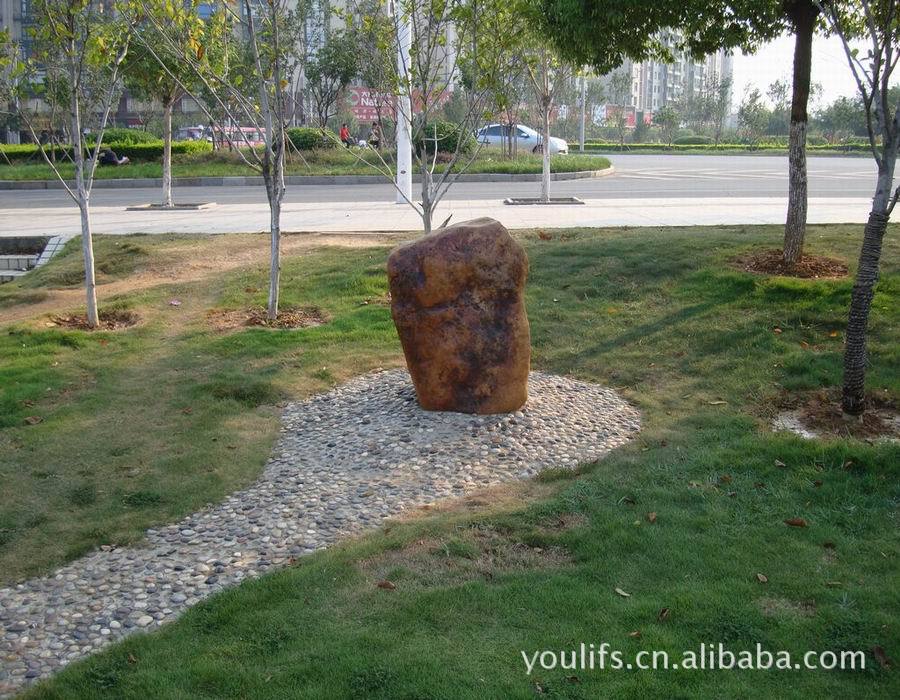 广西桂林友利园艺专业合作社供应批发生产假石山园林观赏石